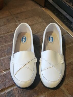 White Leather Womens Size 9 Loafers Dr Max Brand Slip On